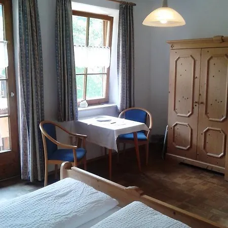 Homestay Sieger Brandner منزل للإقامة